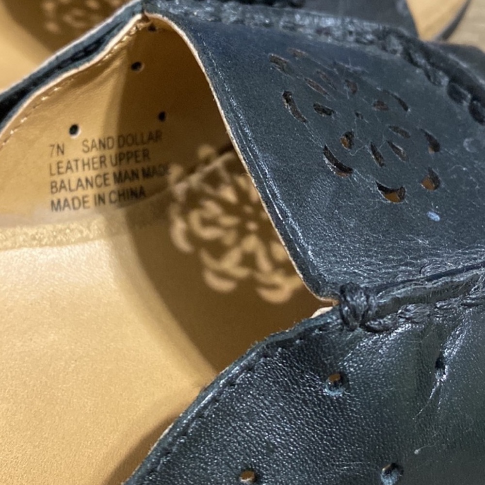 Array San Dollar Open Toe Leather Casual Slide Sa… - image 2